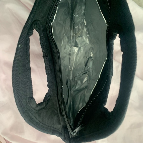 black flower lunch bag - Picture 3 of 4